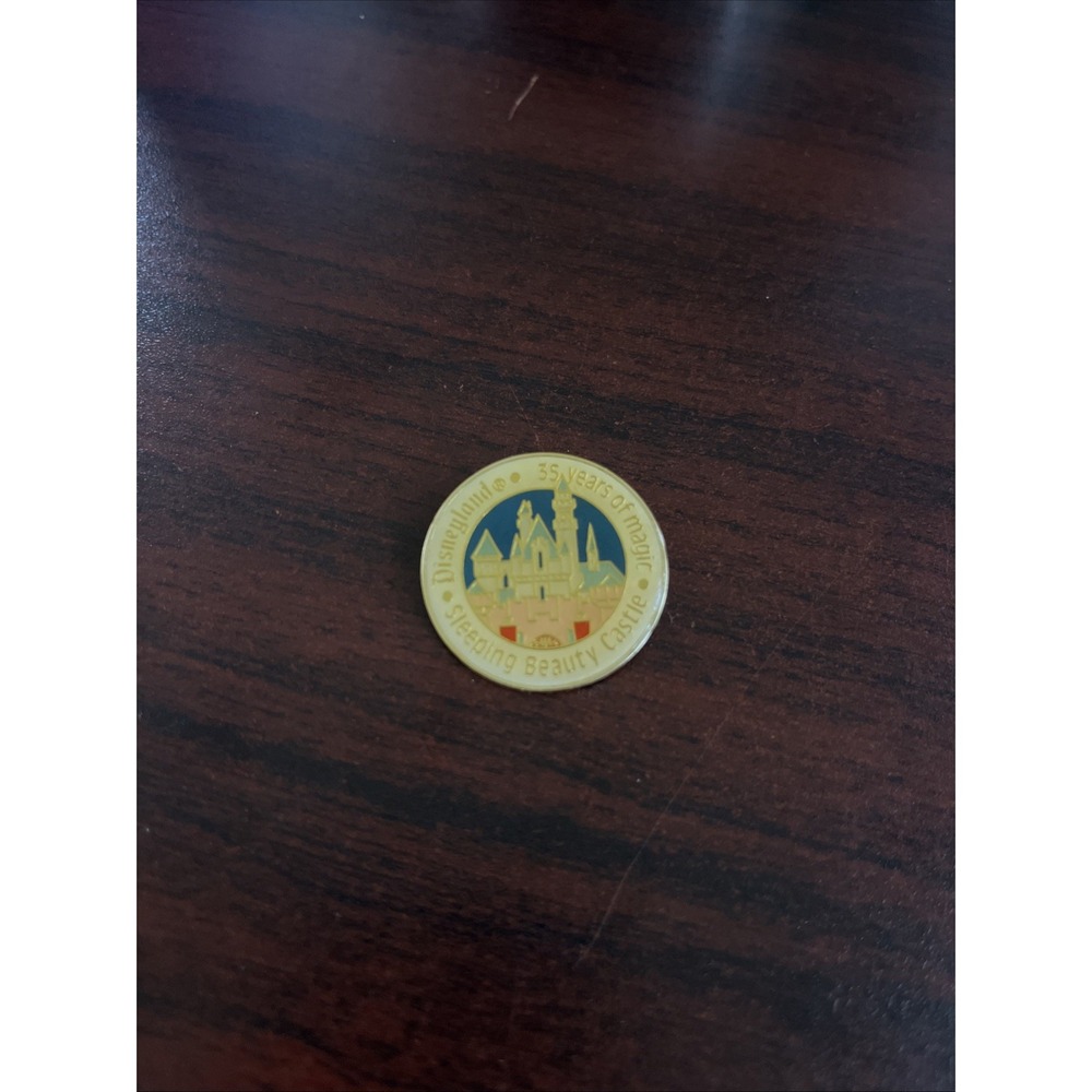 Disneyland Sleeping Beauty Castle 35‎ Years Of Magic Lapel Pin